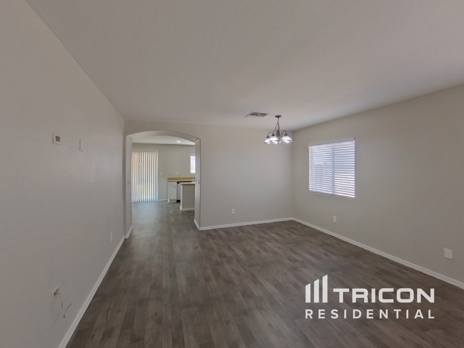 Building Photo - 4102 S 62nd Ln