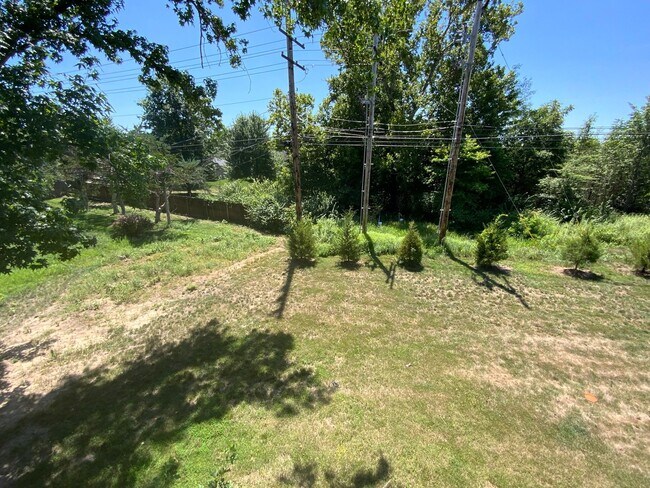 Building Photo - 4208-4210 Rollins Rd