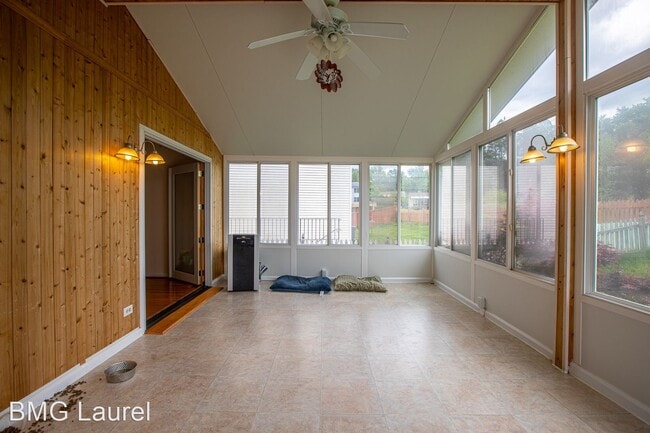 Building Photo - 3 br, 3 bath House - 9321 Kings Grant Rd