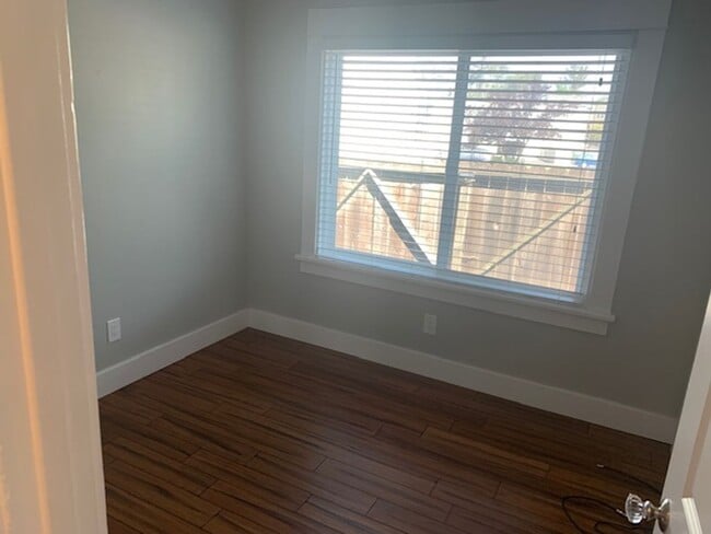 Building Photo - 2 Bedroom, 2 Bath with Office, plus garage.