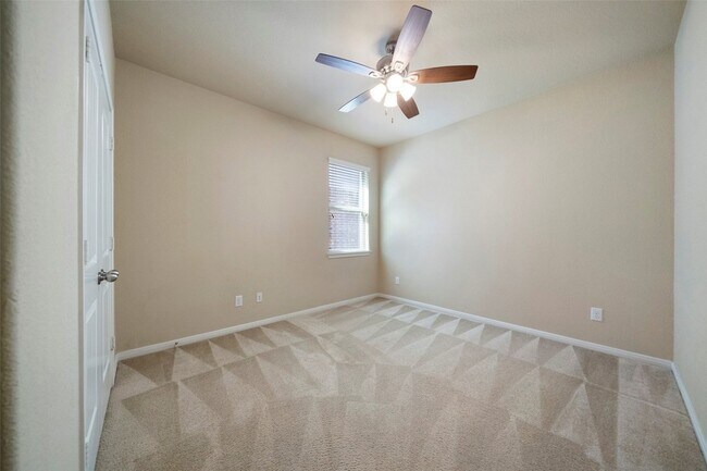 Building Photo - 13206 Clover Creek Point Ln