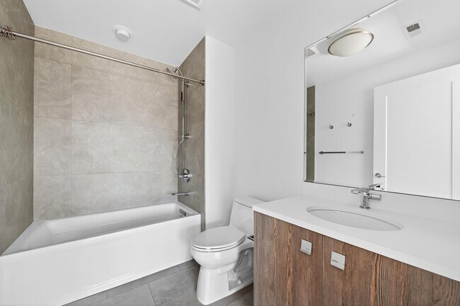 Building Photo - 100 Eton Row