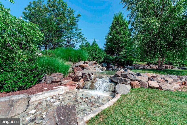 Building Photo - 42211 Yancey Terrace