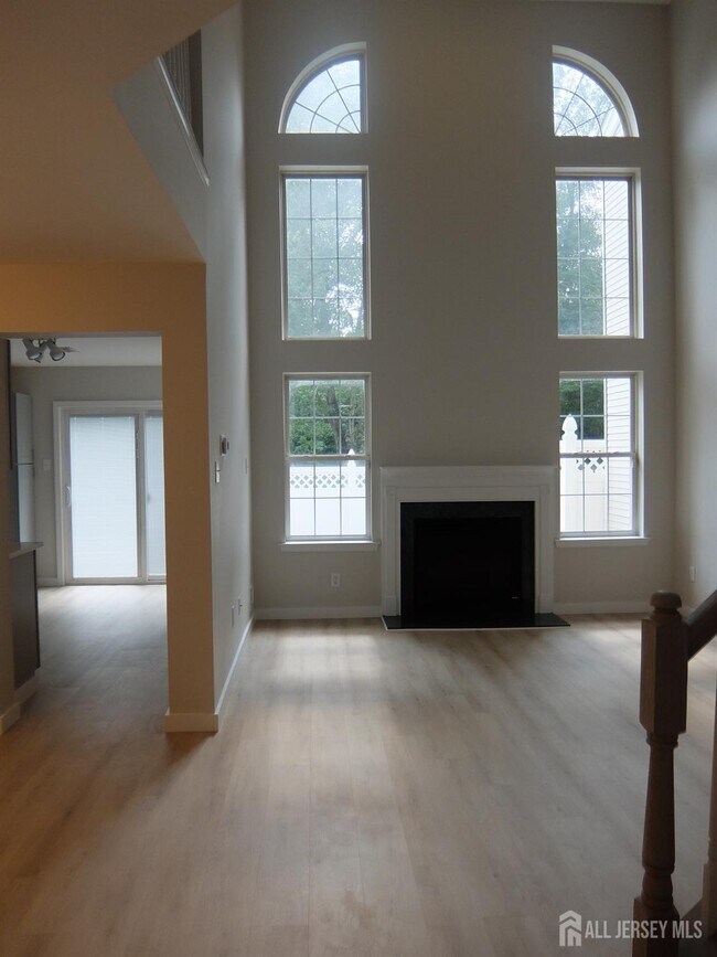 Building Photo - 2303 Pheasant Run