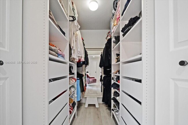 Building Photo - 3627 Cocoplum Cir