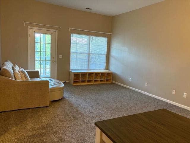 Building Photo - 2692 S Knightsbridge Cir