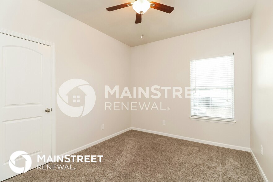 Building Photo - 1161 Rainier Ln