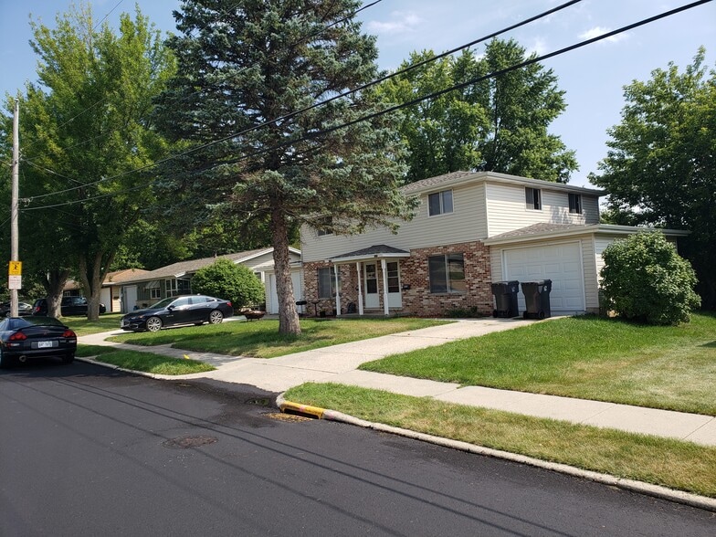 Building Photo - 444 N Henninger St