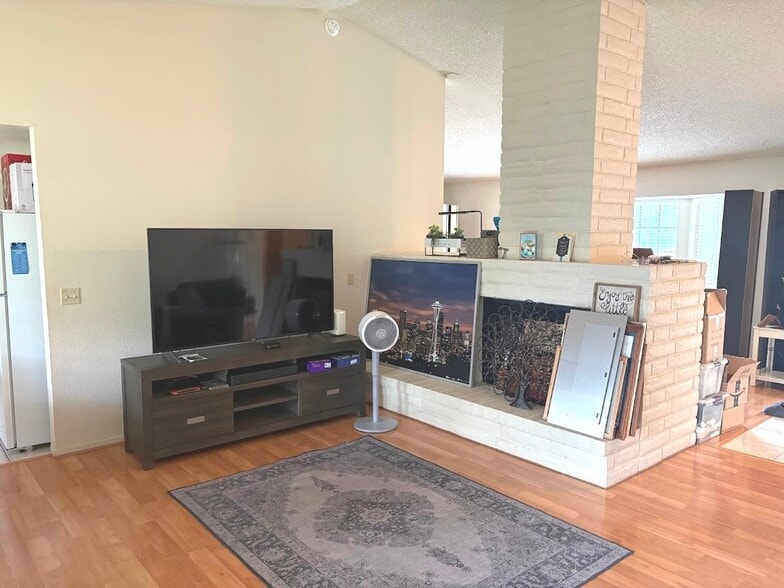 Building Photo - 4062 Glendale Ct