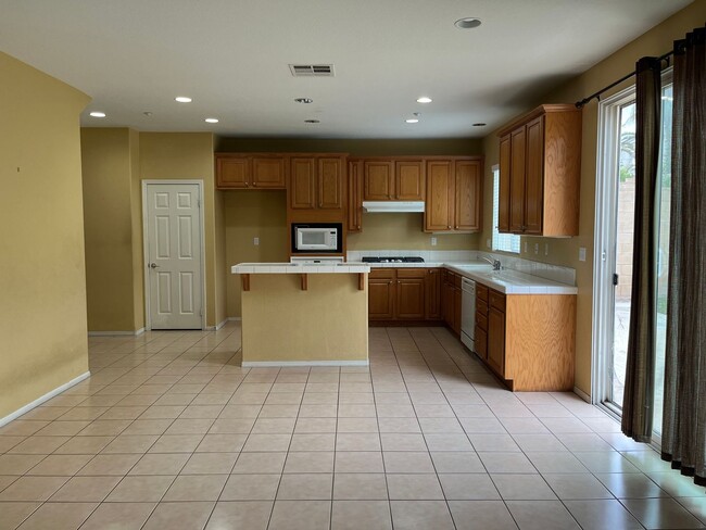 Building Photo - Beautiful Corner lot home in gated community.