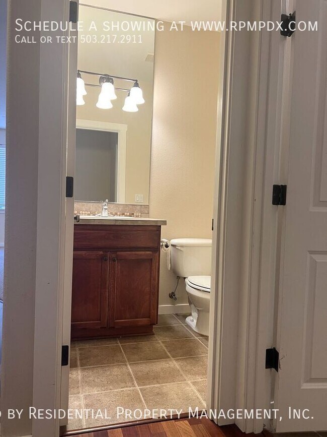 Building Photo - 15355 SW Greenfield Dr