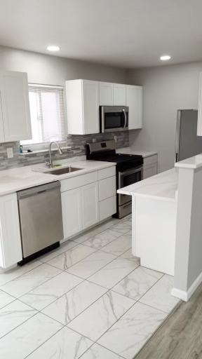 Building Photo - 35381 Dern Dr