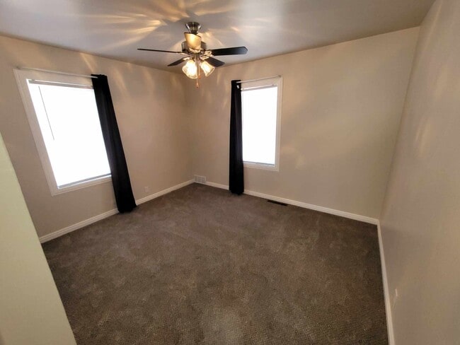 Building Photo - 5580 S 4270 W