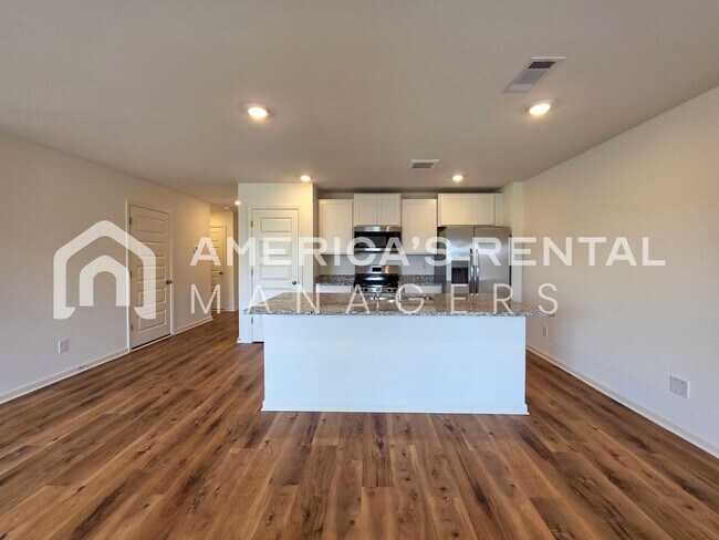 Building Photo - New Construction for Rent in Tuscaloosa, AL! DEPOSIT PENDING!