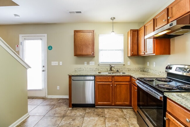 Building Photo - 1434 Hammermill Ln