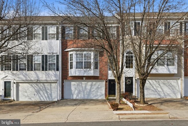 Building Photo - 18525 Sierra Springs Square