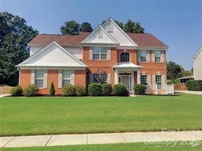 Building Photo - 11114 Knight Castle Dr