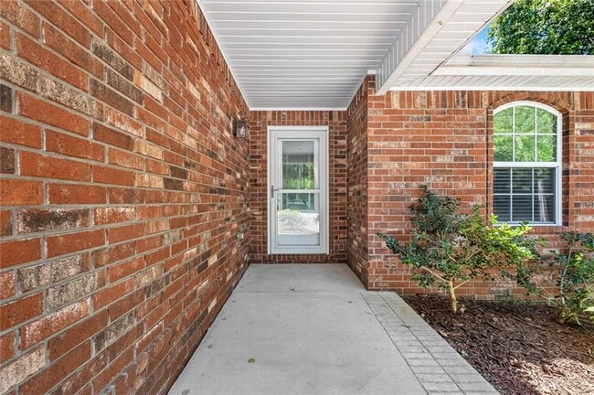 Building Photo - 99 Buckingham Dr