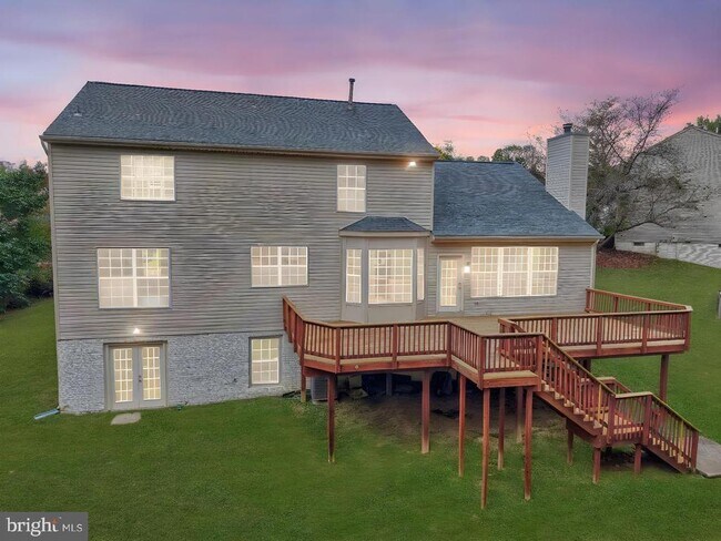 Building Photo - 18865 Crossroads Ct
