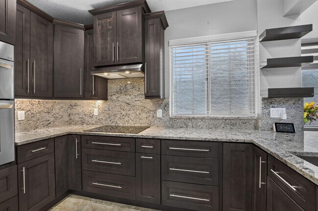 Building Photo - 17626 Tiffany Trace Dr