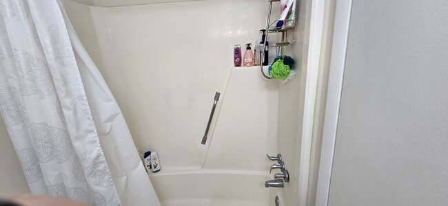 Building Photo - 1261 Eaglewood Dr