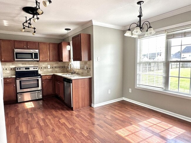 Building Photo - 508 Fairfield Cir