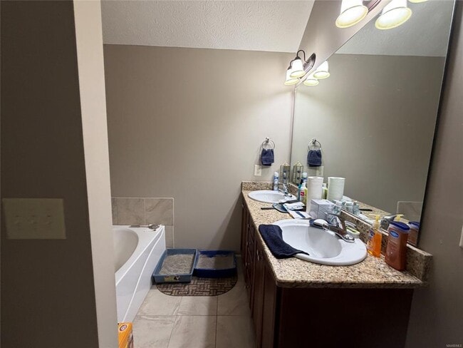 Building Photo - 8220 Ryan Ridge Loop