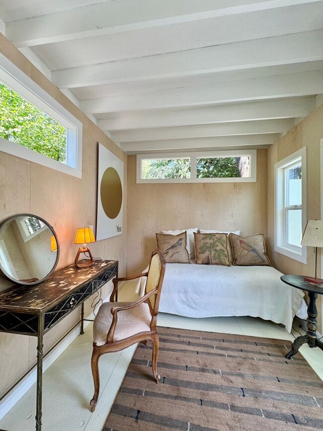 Building Photo - Rare Find Saint Helena Gem, “Upper Tainter...