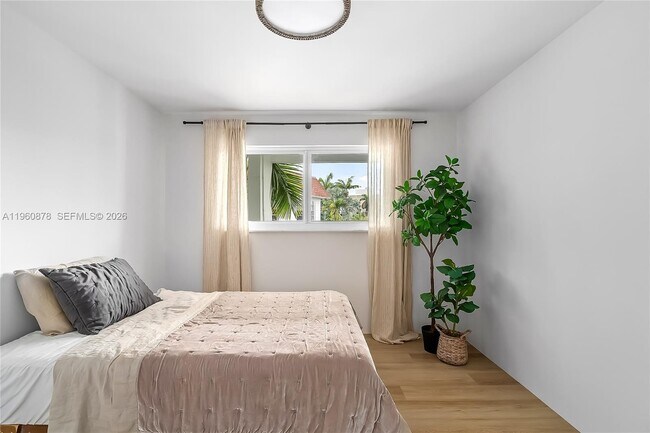 Building Photo - 1840 Jefferson Ave