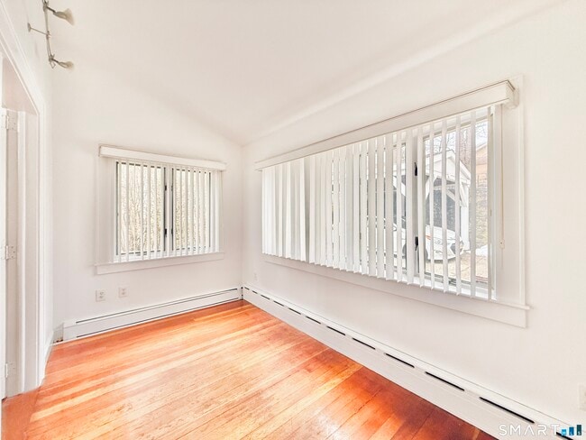 Building Photo - 23 Houston Terrace