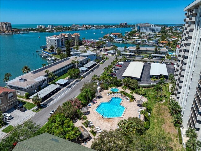 Building Photo - 400 Island Way