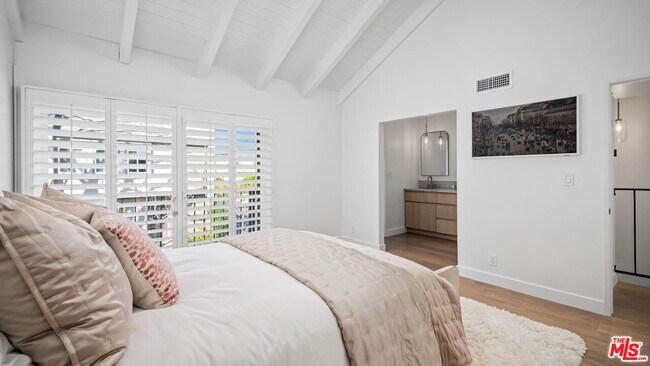 Building Photo - 35 Village Pkwy