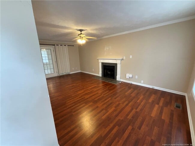 Building Photo - 2460 Saltwood Rd