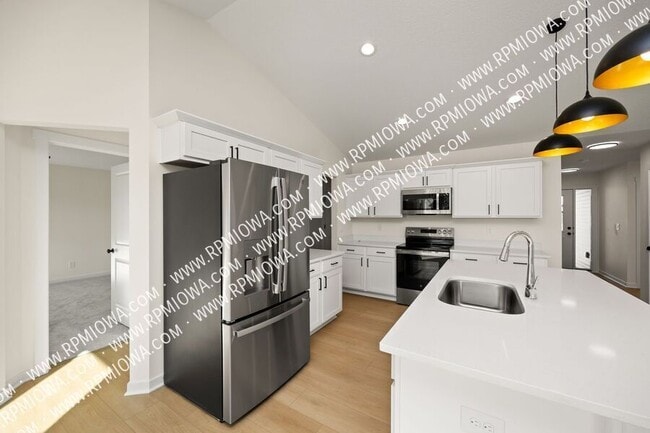 Building Photo - 209 12th Ct NW