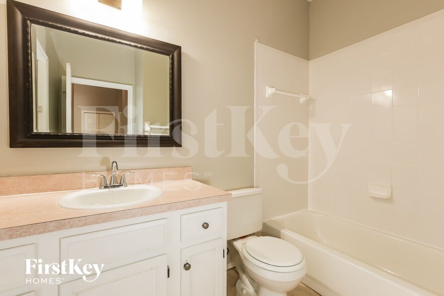 Building Photo - 5315 Watson Rd