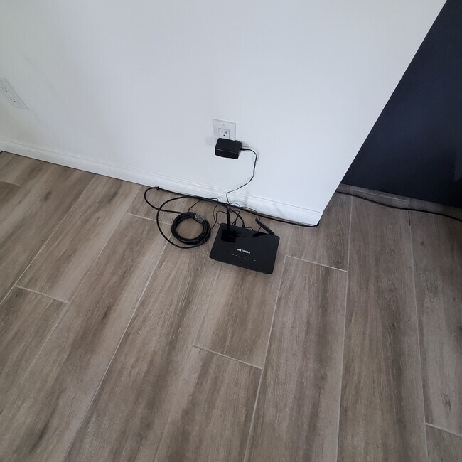 High speed internet with modem and Wi-Fi included at no charge. - 5731 Fulton Ave