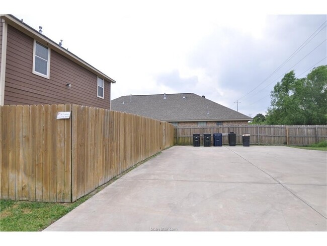 Building Photo - 6800 Appomattox Dr