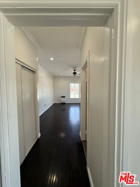 Building Photo - 1117 S Westlake Ave