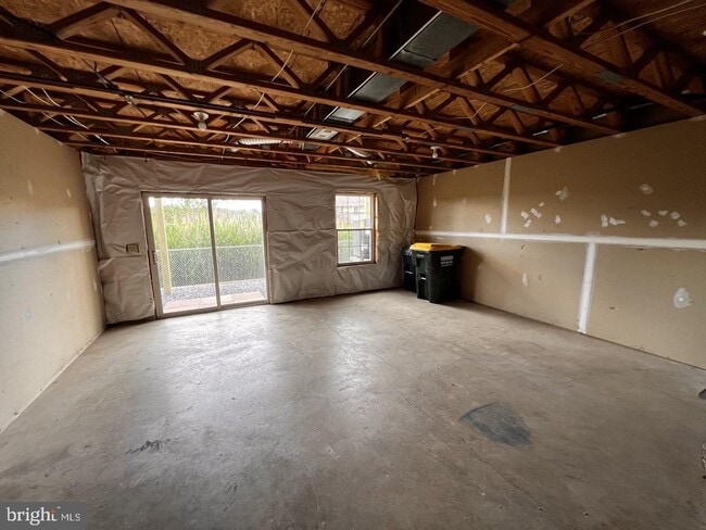 Building Photo - 3607 Harbor Rd