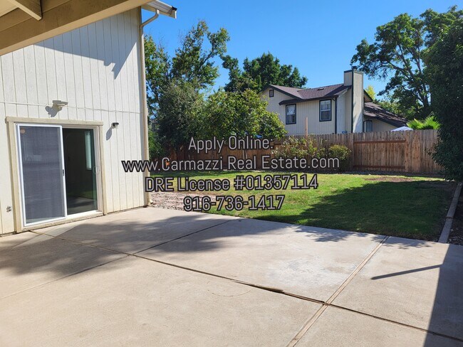 Building Photo - 9244 Mapleview Way