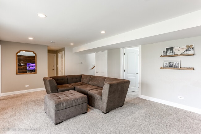 Building Photo - 1406 Edgefield Ln