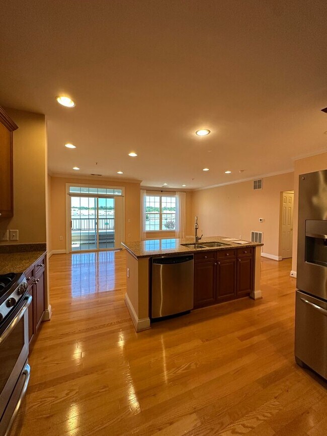 Building Photo - 1501 Glenwood Station Ln