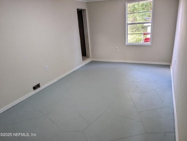 Building Photo - 116 Claudia St