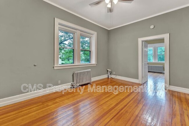 Building Photo - 1501 S Wood Ave