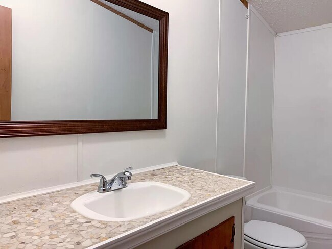 Building Photo - 112 Woodford Pl Ct