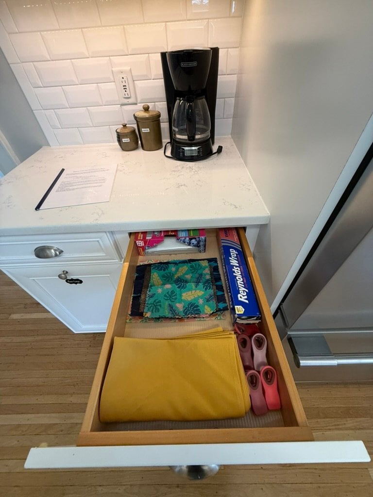 Building Photo - 1804 Storrs Ave