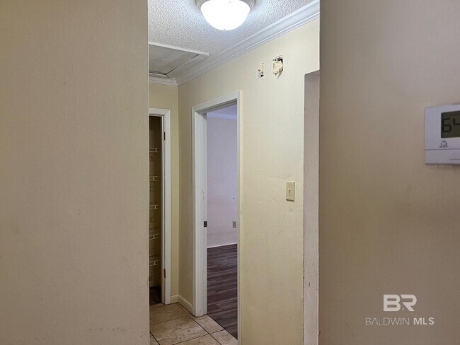 Building Photo - 72 Grimes Ln