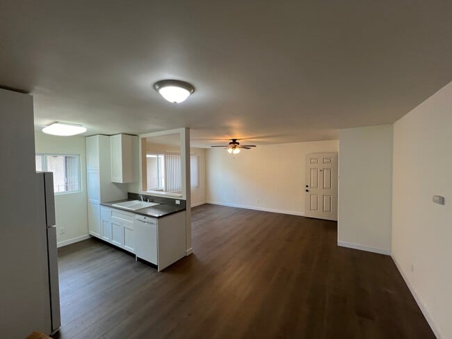 Building Photo - 4062 Inglewood Blvd