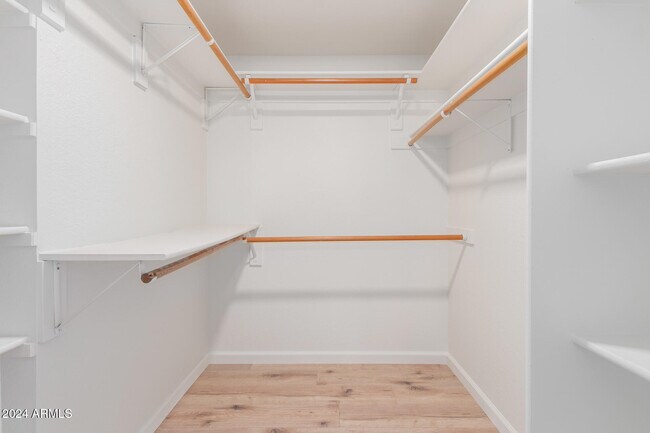 Building Photo - 9450 E Becker Ln