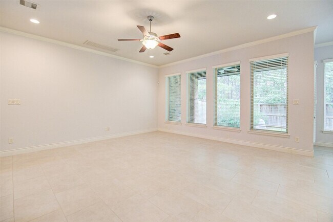 Building Photo - 19 Daffodil Meadow Pl